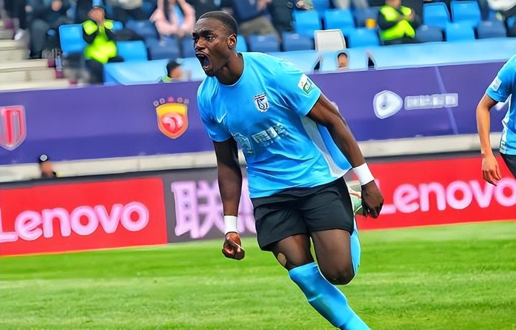 2026世界杯客户端升级说明-成都蓉城外援中卫补强人选推荐，昔日国安主力值得考虑，引发热议